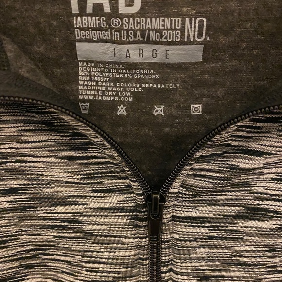 Brand new workout zip up - Picture 4 of 4